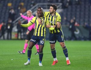 Fenerbahçenin forveti Samatta: Sezon…