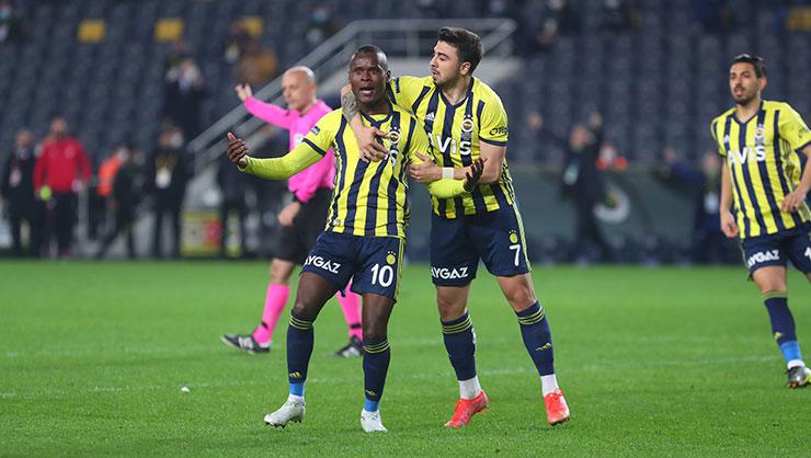 Fenerbahçenin forveti Samatta: Sezon…